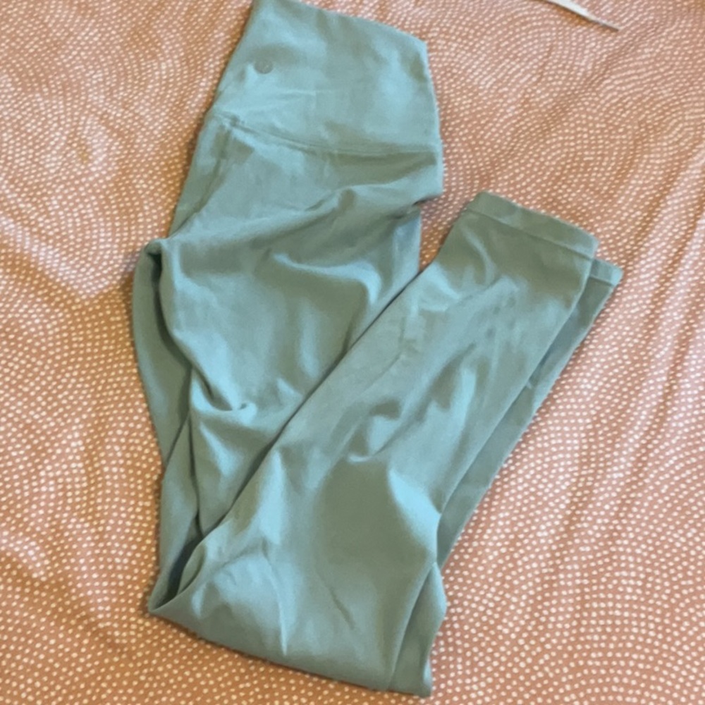 Mint green Lululemon leggings